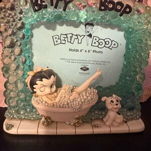 Betty Boop Aqua and White Bubble Bath Photo Frame with Dog